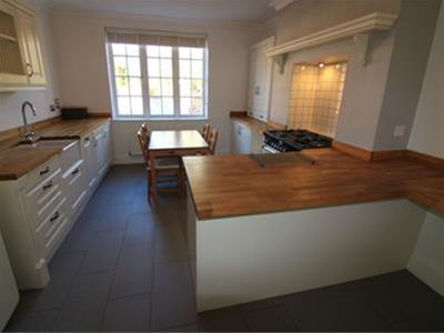 Kitchen / Breakfast Room
